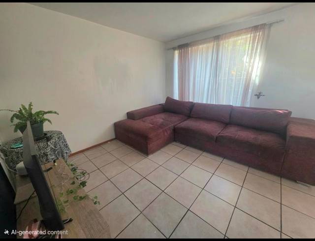2 BEDROOM TOWNHOUSE FOR SALE IN FREEWAY PARK